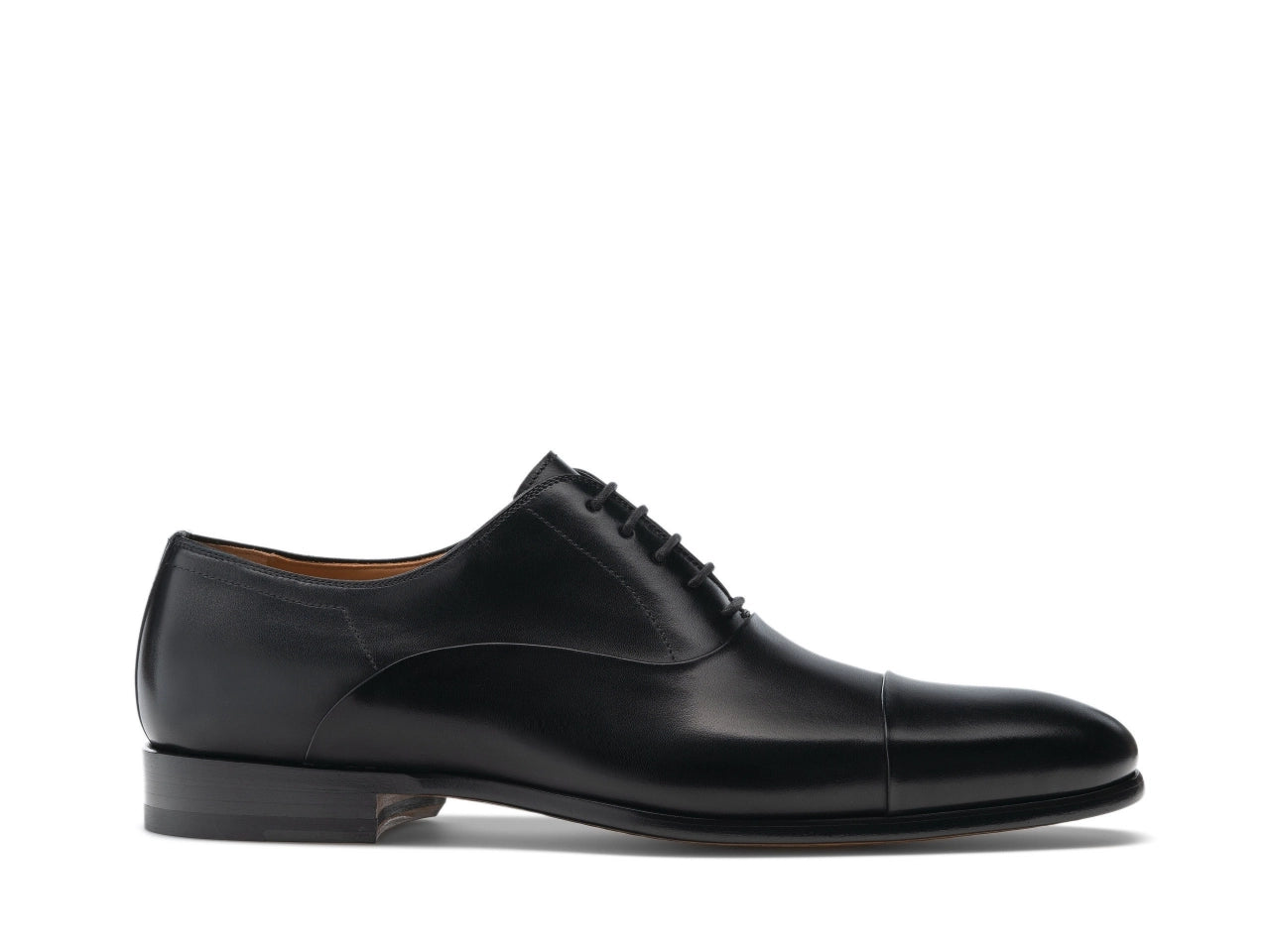 SEGOVIA Black Lace-Up